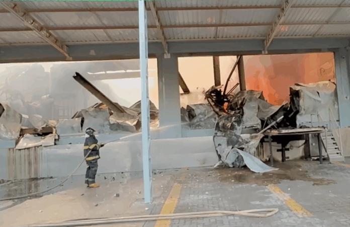 Incêndio de grandes proporções destrói fábrica de salgados em Indaiatuba Incêndio de grandes proporções destrói fábrica de salgados em Indaiatuba