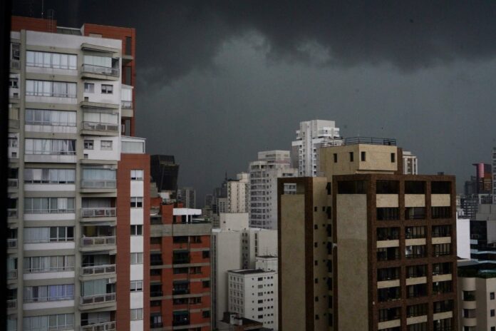 Municípios do estado chegaram a registrar rajadas de vento de 90 km/h. Foto: Governo de São Paulo/Divulgação
