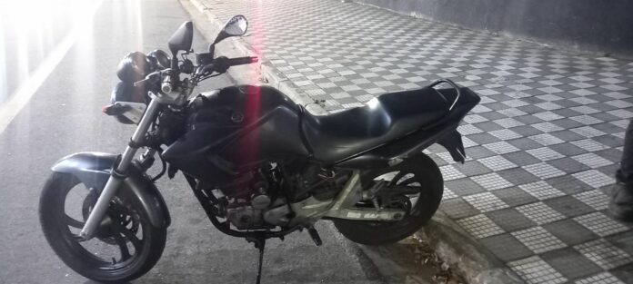 Adolescentes são apreendidos por tentativa de furto em Jacareí Adolescentes são apreendidos por tentativa de furto em Jacareí