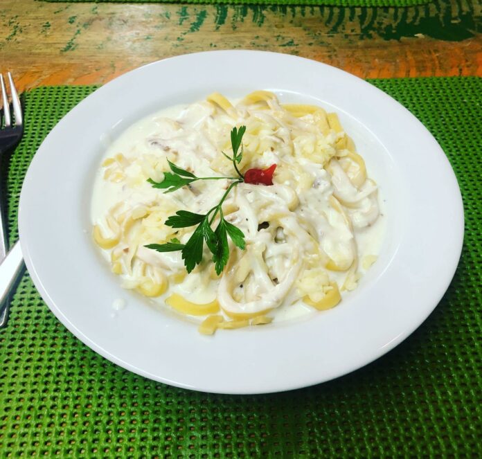 WhatsApp Image 2025-09-15 at 16.06.03 (1)