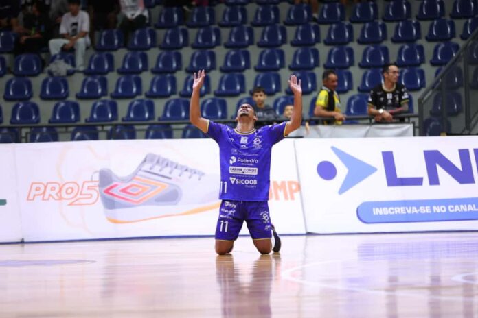São José Futsal goleia o Blumenau por 6 a 3 e encerra participação em casa na LNF com vitória