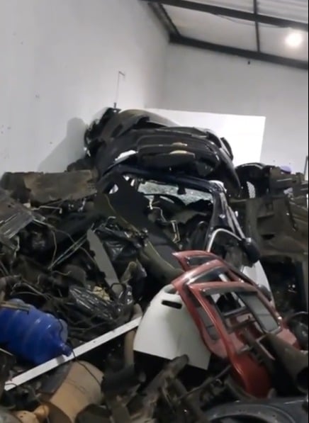 PM flagra desmanche de veículos e prende suspeito em São José PM flagra desmanche de veículos e prende suspeito em São José