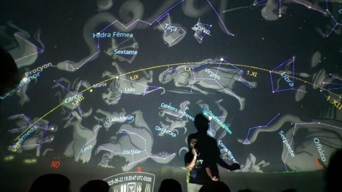 Projeto 'Astronomia no Sítio' promove noites de observação astronômica em Taubaté Projeto 'Astronomia no Sítio' promove noites de observação astronômica em Taubaté