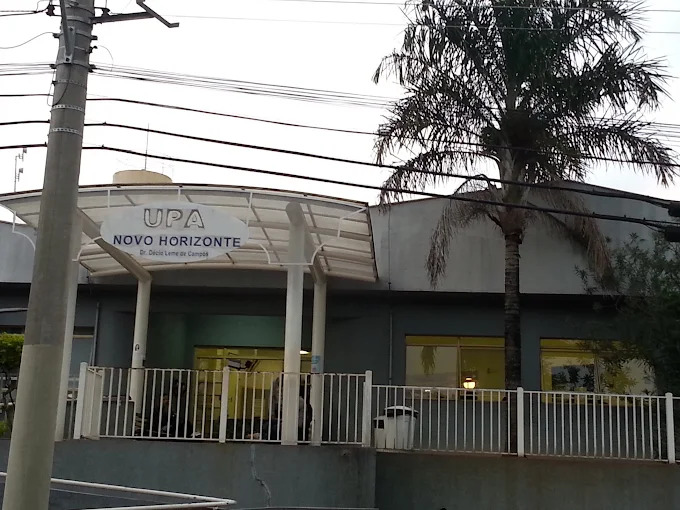 Homem morre após acidente com moto em frente à UPA de São José