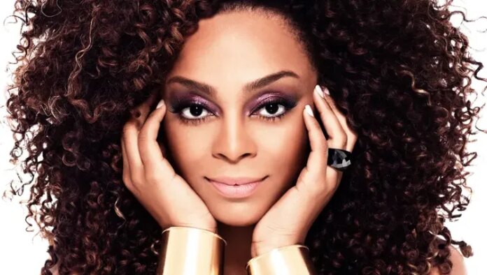 15 curiosidades sobre Paula Lima no aniversário da cantora