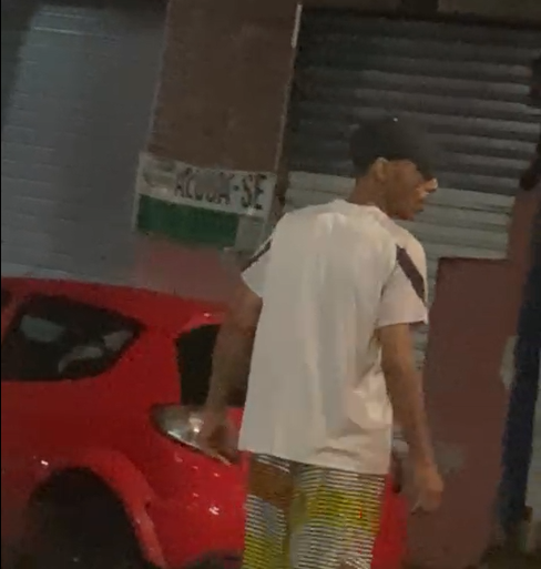 VÍDEO: Criminoso é flagrado furtando celular de idosos na região do DIC, em Campinas VÍDEO: Criminoso é flagrado furtando celular de idosos na região do DIC, em Campinas