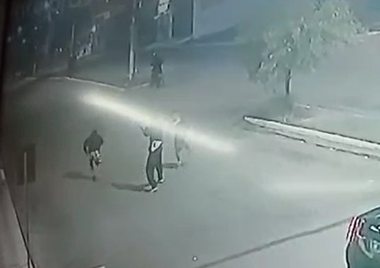 VÍDEO: Jovem de 18 anos é morto a tiros em Cruzeiro