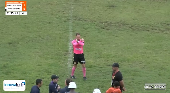 Jogo do Paulista Sub-12 é paralisado por racismo contra jogador do Manthiqueira em Guaratinguetá Jogo do Paulista Sub-12 é paralisado por racismo contra jogador do Manthiqueira em Guaratinguetá