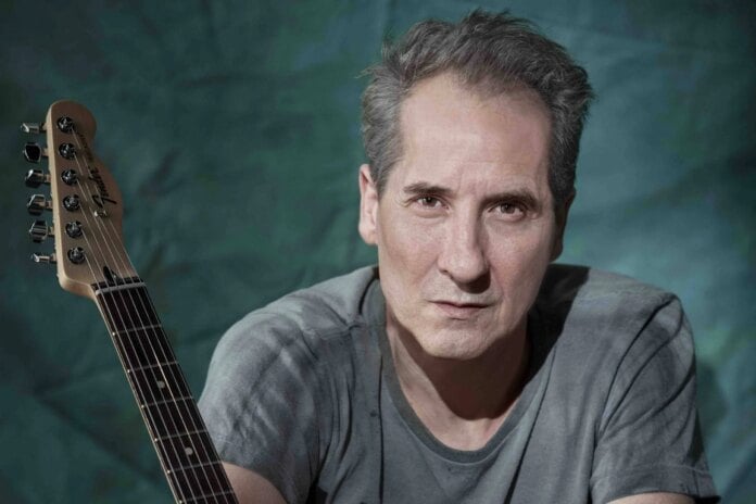 História da música “Primeiros Erros”, de Kiko Zambianchi