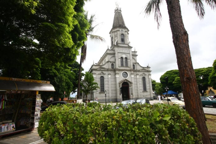 Prefeito de Caçapava sanciona lei que pode aumentar valor do IPTU em 2026 Prefeito de Caçapava sanciona lei que pode aumentar valor do IPTU em 2026