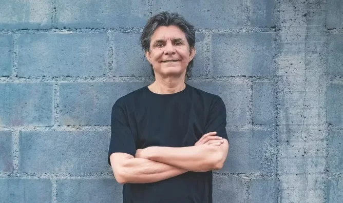 Lô Borges precisa de ventilação mecânica e passa por traqueostomia