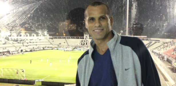pentacampeao-rivaldo-acompanha-jogo-entre-ponte-preta-e-joinville-no-moises-lucarelli-1408150813611_615x300