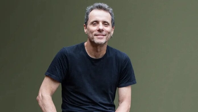 Tony Bellotto e Chico Buarque estão entre os finalistas do Jabuti 2025; confira lista completa