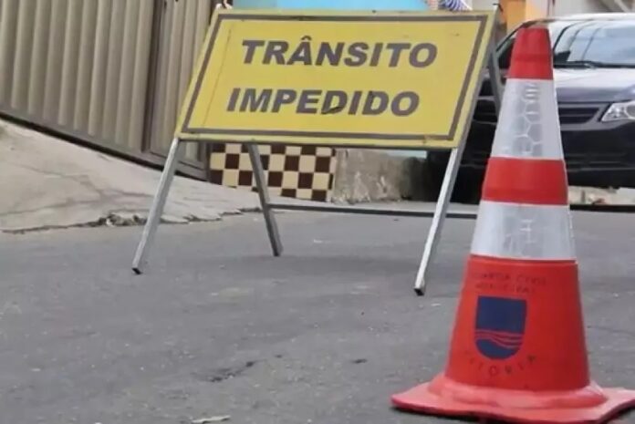 transito_impedido_ilustrativa Imagem Ilustrativa