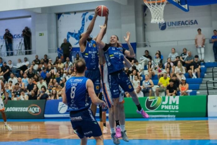 São José Basket vence Unifacisa e encerra série negativa no NBB São José Basket vence Unifacisa e encerra série negativa no NBB