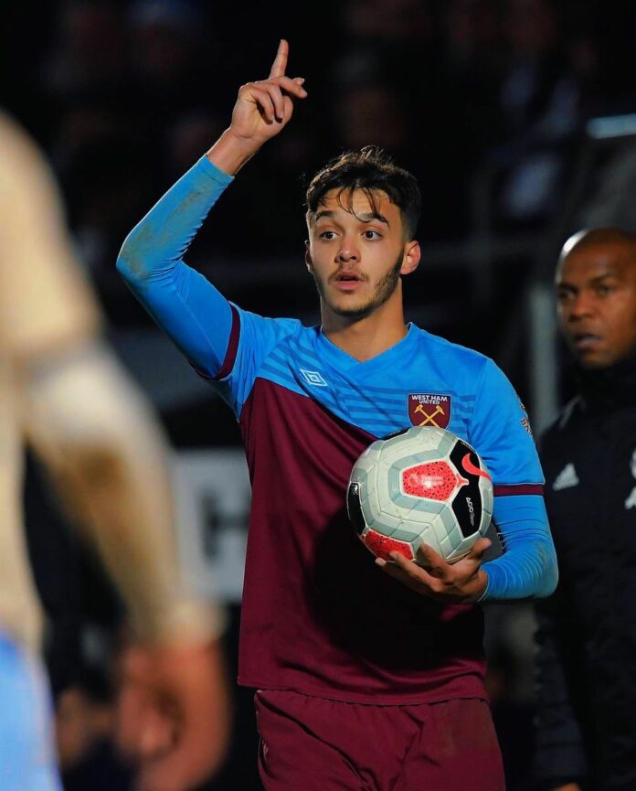 Taubaté anuncia meio-campista Bernardo Rosa, ex-Flamengo e West Ham, para a disputa da Série A2 Taubaté anuncia meio-campista Bernardo Rosa, ex-Flamengo e West Ham, para a disputa da Série A2