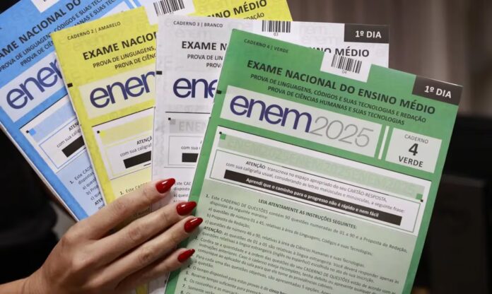 enem 2025 Caderno de questões Enem 2025 | Foto: Ângelo Miguel/MEC
