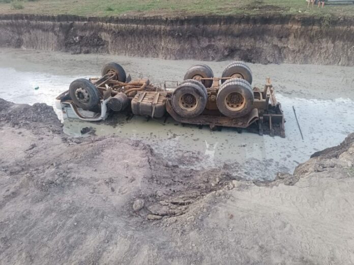 caminhão morte lagoa