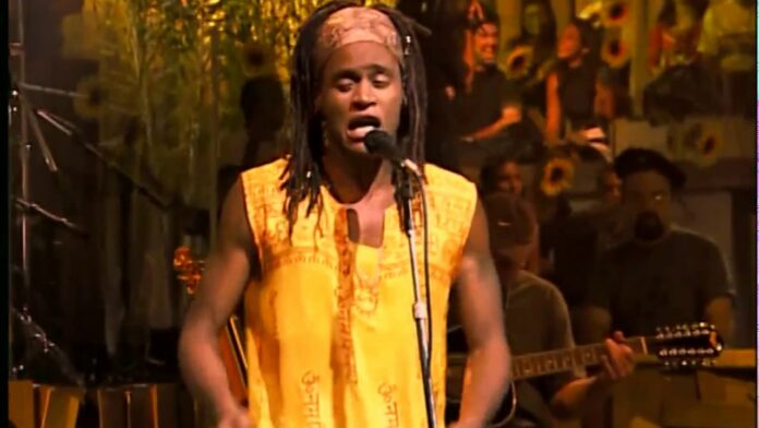 “Girassol” revisitada: Toni Garrido muda letra do clássico e reacende debate sobre autoria e representatividade