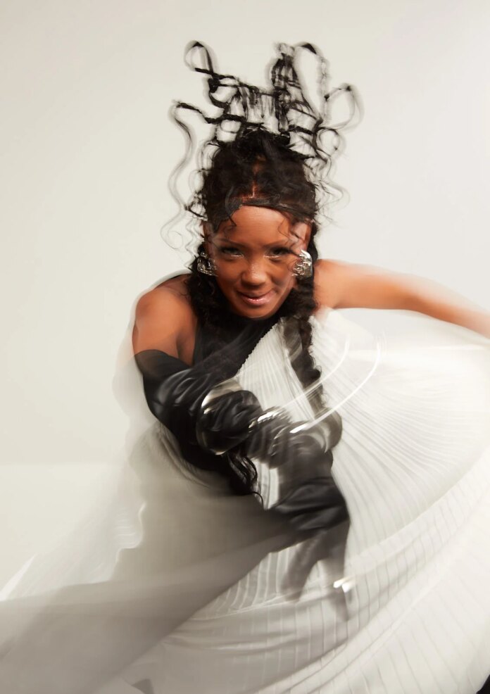 Isabel Fillardis é atração do ‘Quartas da Novabrasil’ em SP