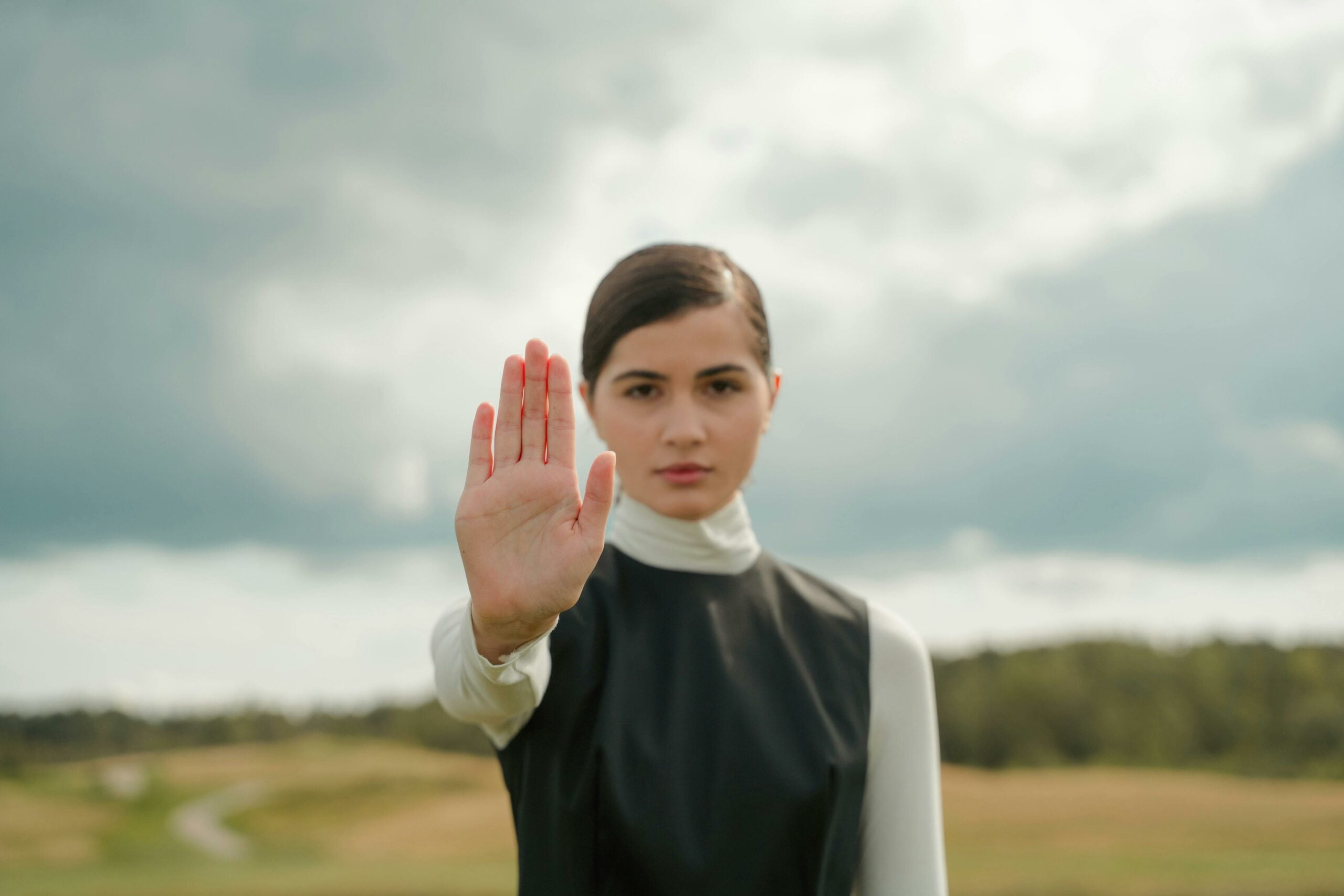 Campinas inicia campanha de 21 dias contra violência à mulher com foco em crimes digitais