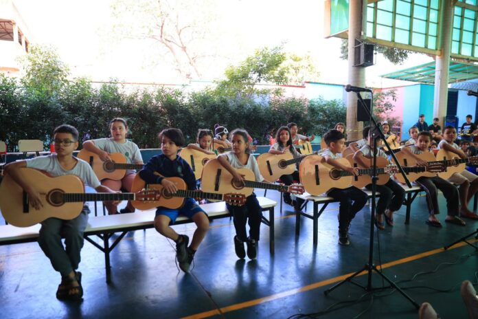 projeto_tocando_a_vida_-_foto_fernando_gonzaga_1