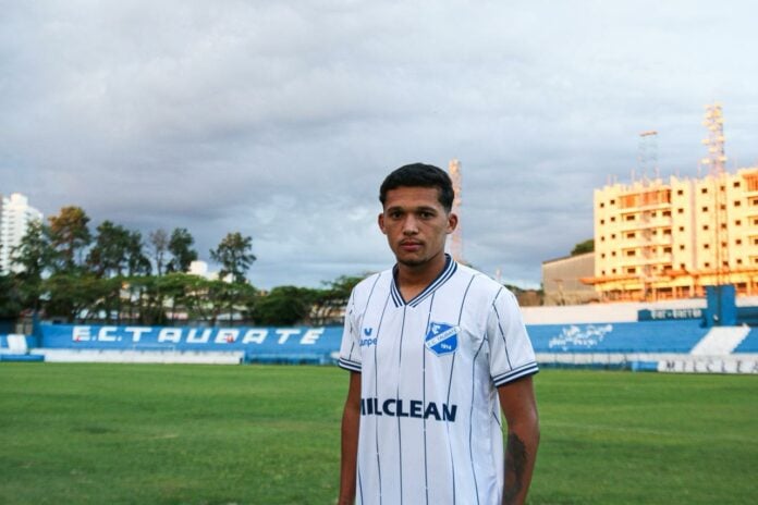 Taubaté anuncia atacante Leozinho como reforço para a Série A2 Taubaté anuncia atacante Leozinho como reforço para a Série A2