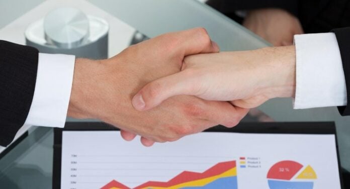 Prefeitos assinam proposta de valorização de servidores requisitados em reunião no TRE-PB