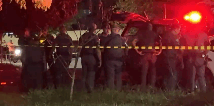 Suspeito de vínculo com milícia morre após troca de tiros com a polícia em Campinas Suspeito de vínculo com milícia morre após troca de tiros com a polícia em Campinas