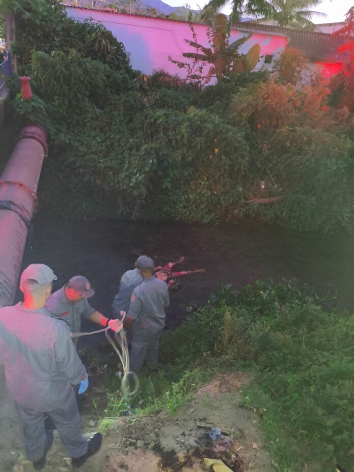 Corpo é encontrado no rio Tavares, em Ubatuba