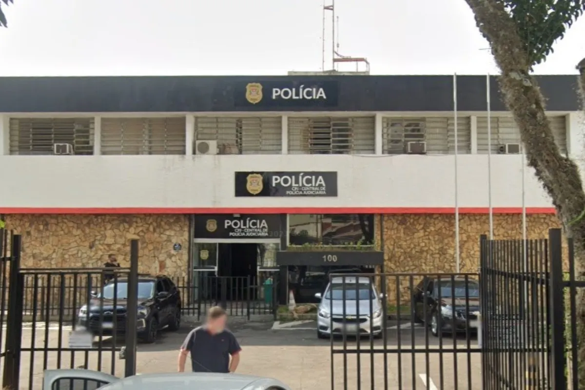 Homem é preso após furtar produtos de supermercado em São José dos Campos