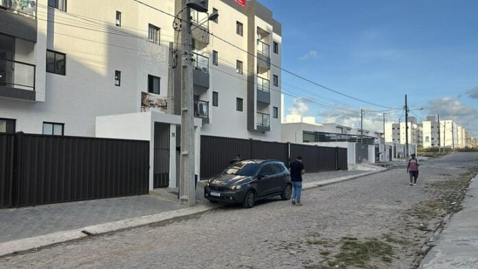 Segundo a Polícia Civil, pai e filho são responsáveis por dezenas de golpes, principalmente contra moradores de Campina Grande