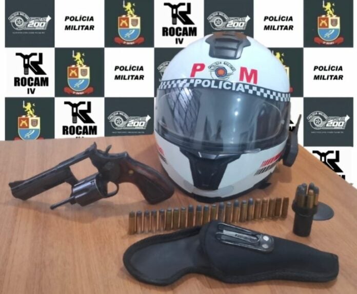revólver roubado