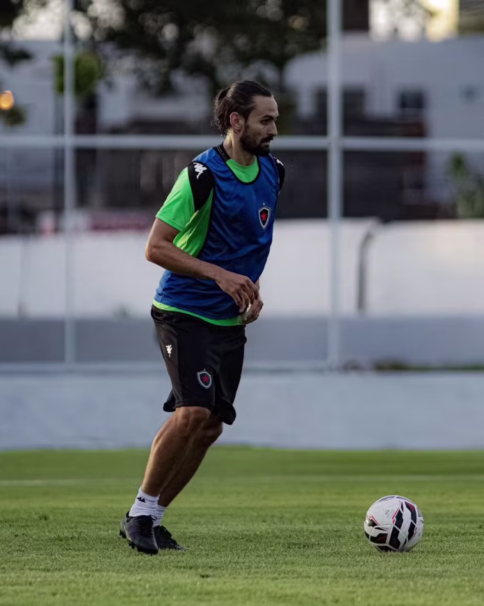 zagueiro Igor Morais O Botafogo-PB oficializou a contratação do zagueiro em publicação nas redes sociais nesta quarta-feira (10)