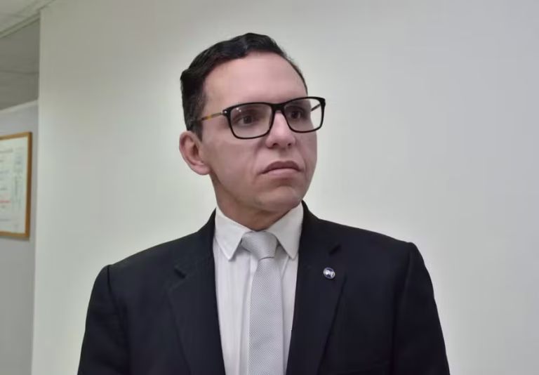 CNJ mantém pena de juiz da Paraíba que não declarou relação com advogado ligado a facção