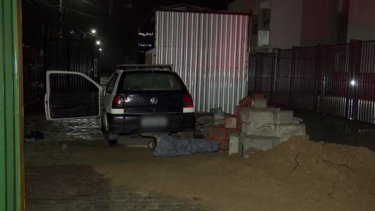 Dois suspeitos morrem após troca de tiros com a polícia em Campina Grande