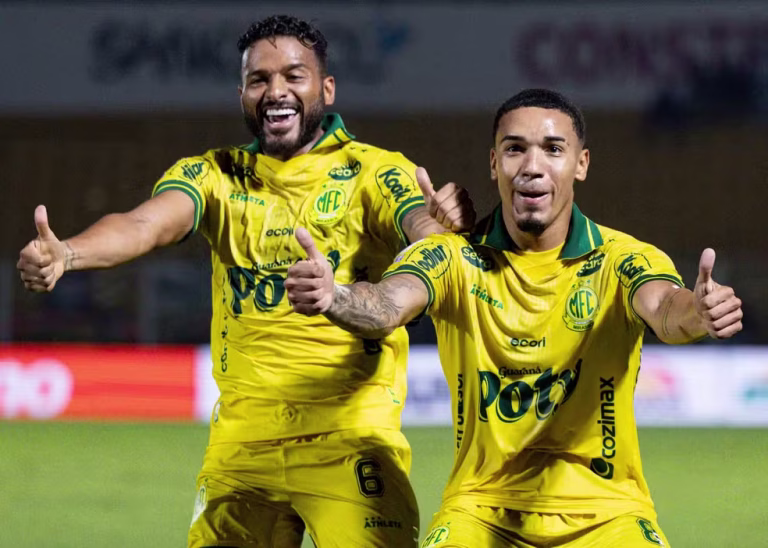 Mirassol vence Fluminense e se afasta da zona de rebaixamento no Brasileirão
