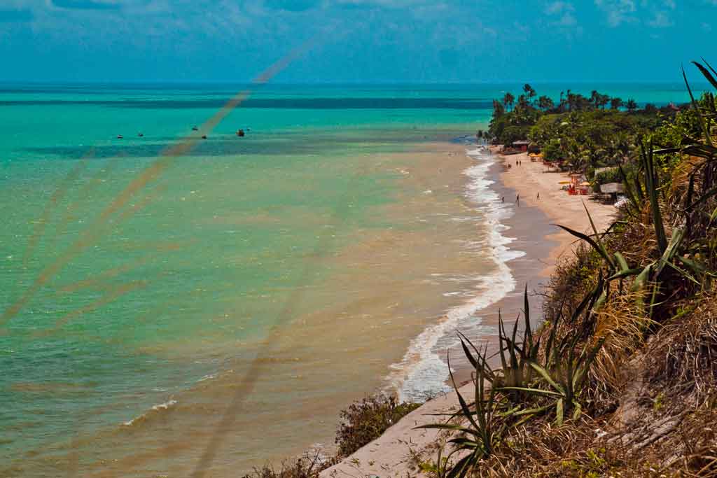 Idoso é resgatado em estado grave após afogamento na Praia do Seixas