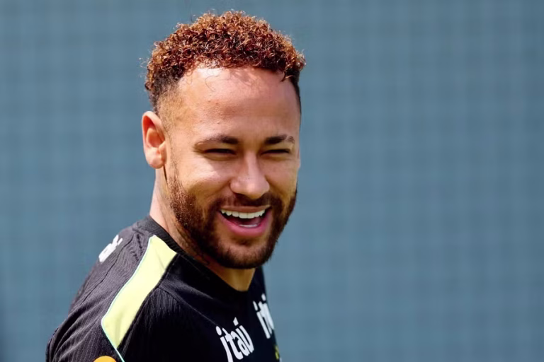 Com Neymar no banco, Brasil decide vaga contra a Escócia