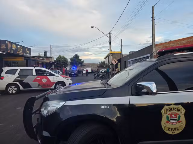 Motorista de aplicativo de 43 anos é morto a tiros; polícia identifica suspeitos