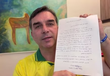 OAB pede a Moraes que Flávio possa falar com Bolsonaro como advogado