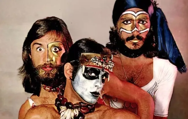 8 artistas que começaram em bandas e depois fizeram história em carreira solo