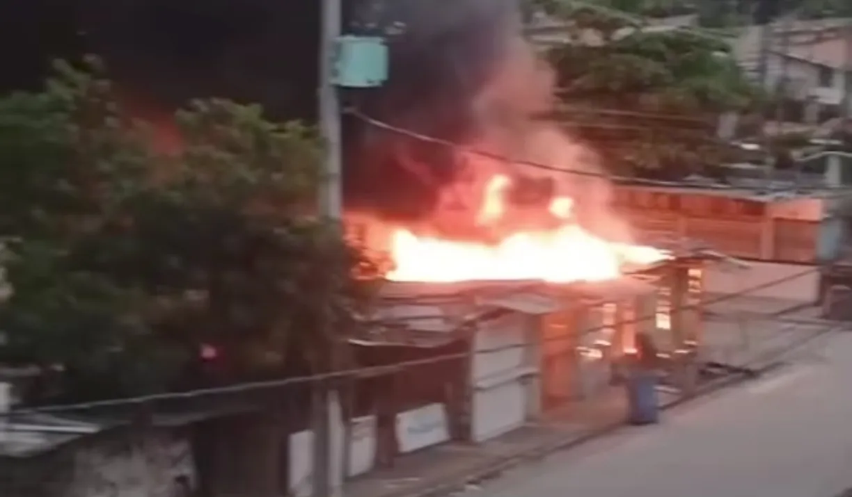 Incêndio destrói estabelecimentos comerciais na Zona Sul de João Pessoa