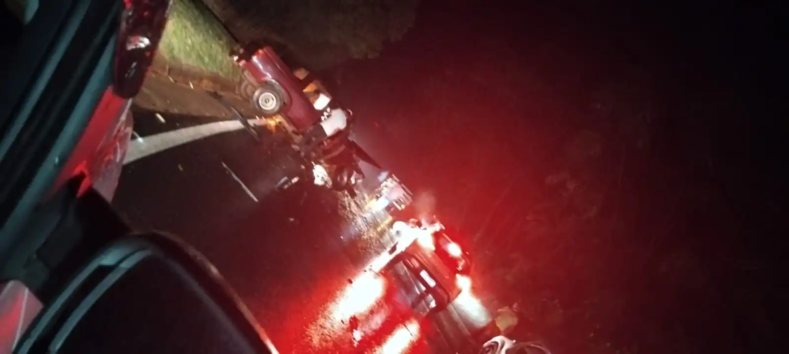 Homem morre e oito ficam feridos em acidente na SP-171, em Cunha