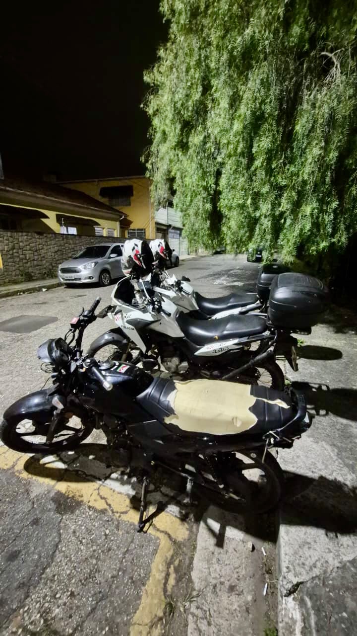 Adolescente é apreendido com motocicleta furtada em Guaratinguetá