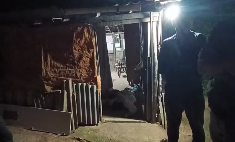 Discussão durante consumo de álcool termina com homem morto a pauladas em Queimadas
