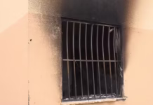 Carregador ligado na tomada é suspeito de provocar incêndio que destruiu apartamento em Campina Grande
