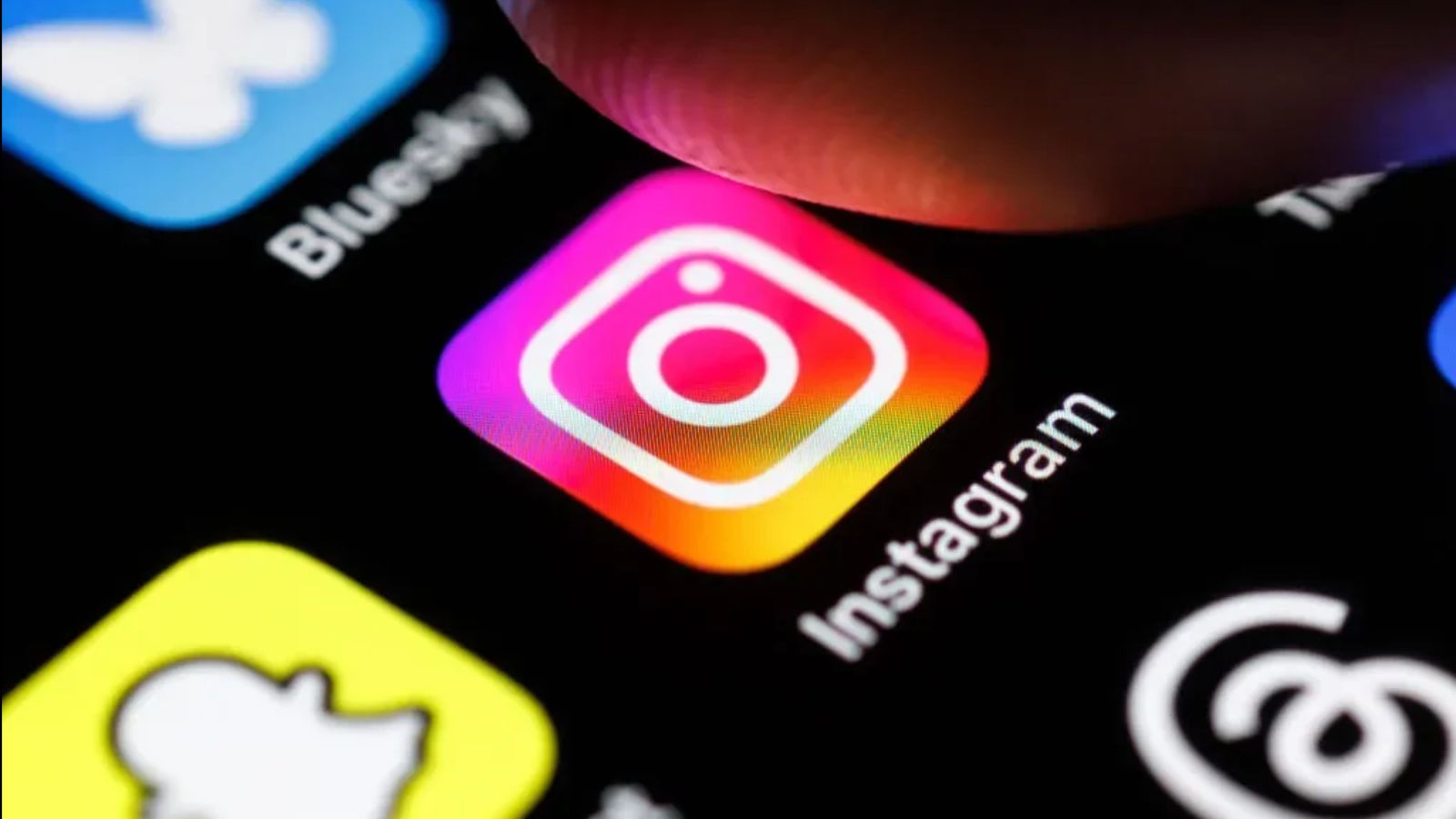 Instagram terá ‘modo escola’ e veto a filtro de beleza para adolescentes após acordo nos EUA