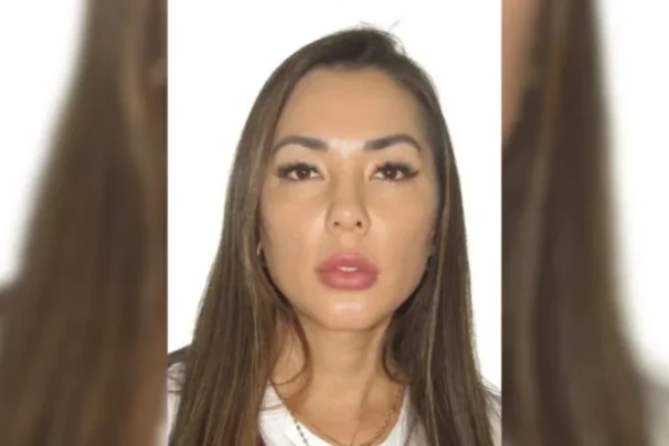 ‘Japa do PCC’: mulher presa no litoral de São Paulo segue com tornozeleira após entregar passaporte vencido