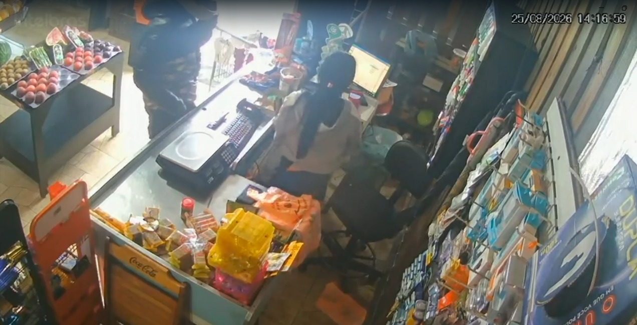 VÍDEO: Homem é preso após roubar mercado de hortifrúti em Caraguatatuba